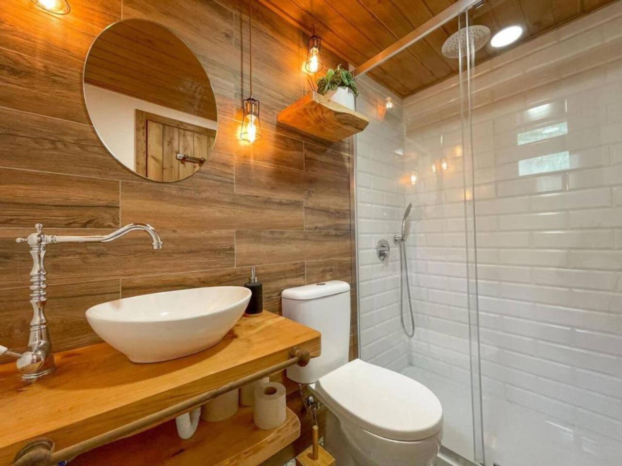 Glamping Mountain Eco Shelter 1